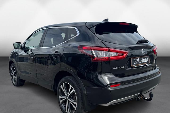Grå Nissan Qashqai fra 2019