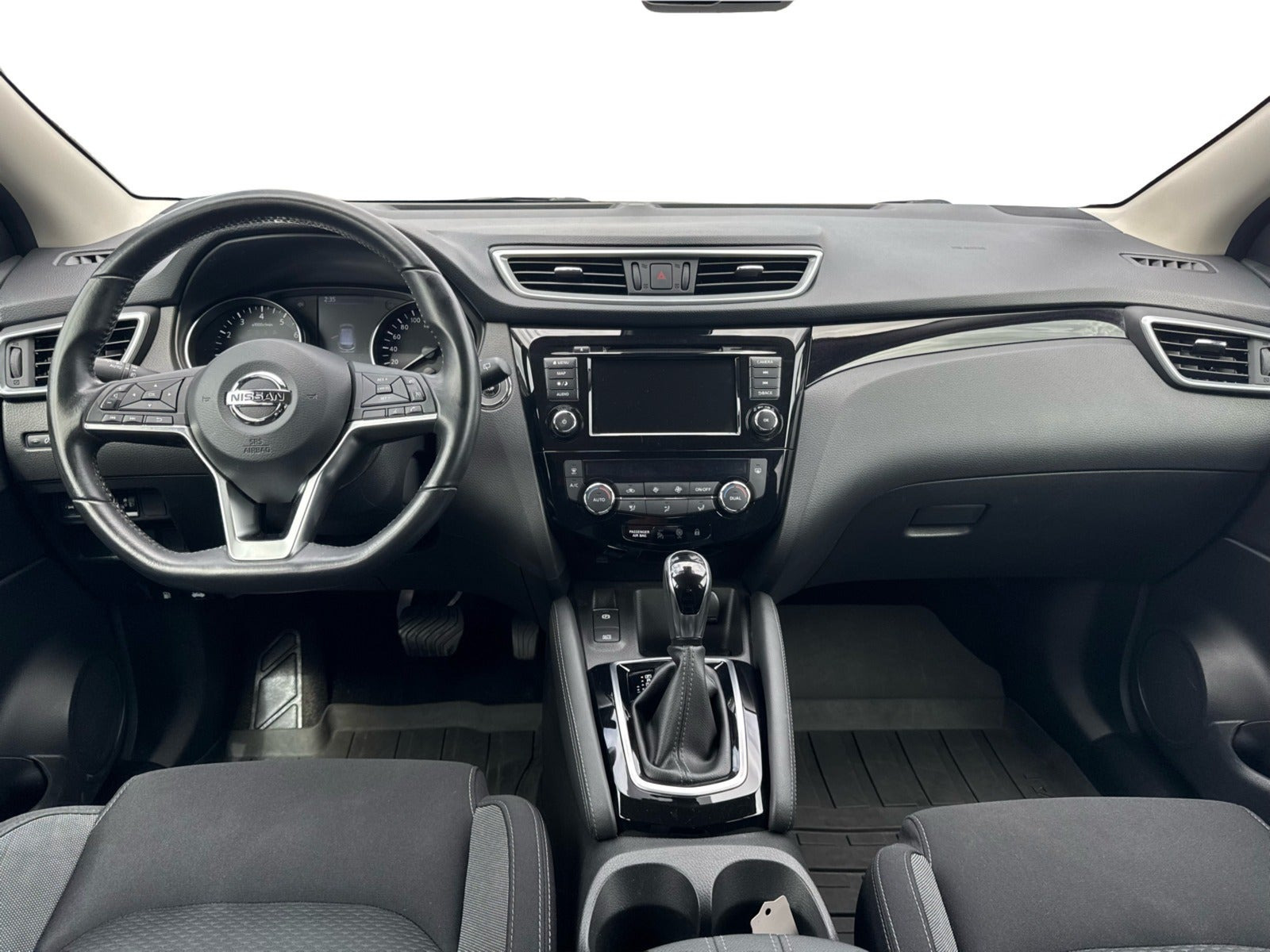 Grå Nissan Qashqai fra 2019