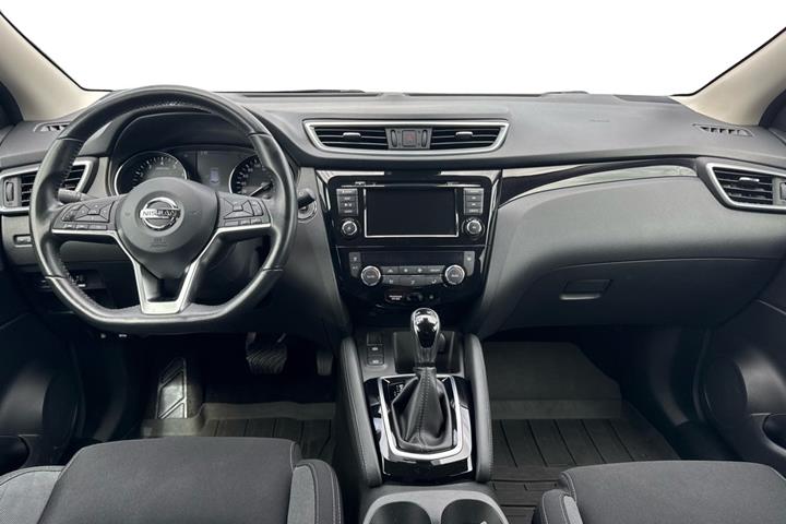 Grå Nissan Qashqai fra 2019