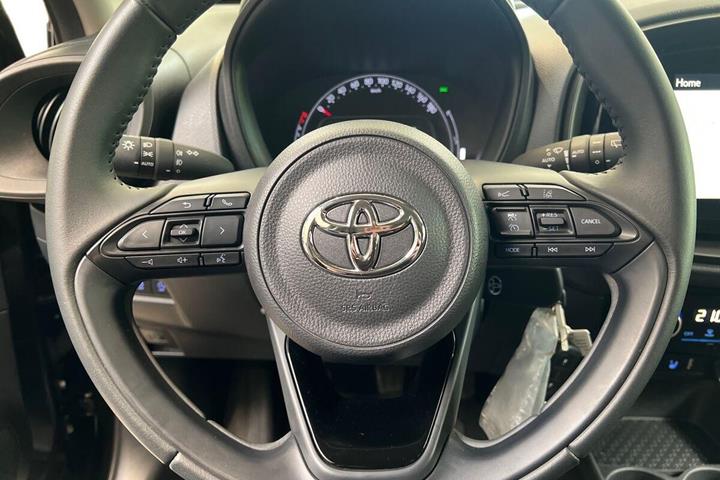 Sort Toyota Aygo X fra 2023