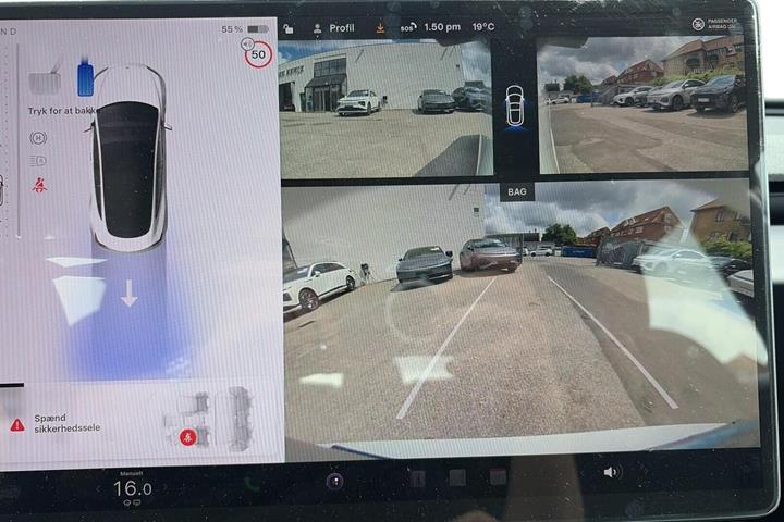 Hvid Tesla Model 3 fra 2026