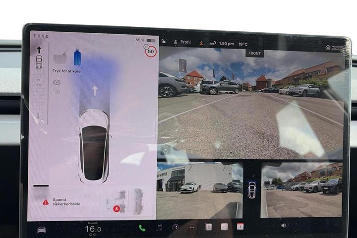 Hvid Tesla Model 3 fra 2026