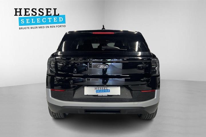 Sort Ford Explorer fra 2026