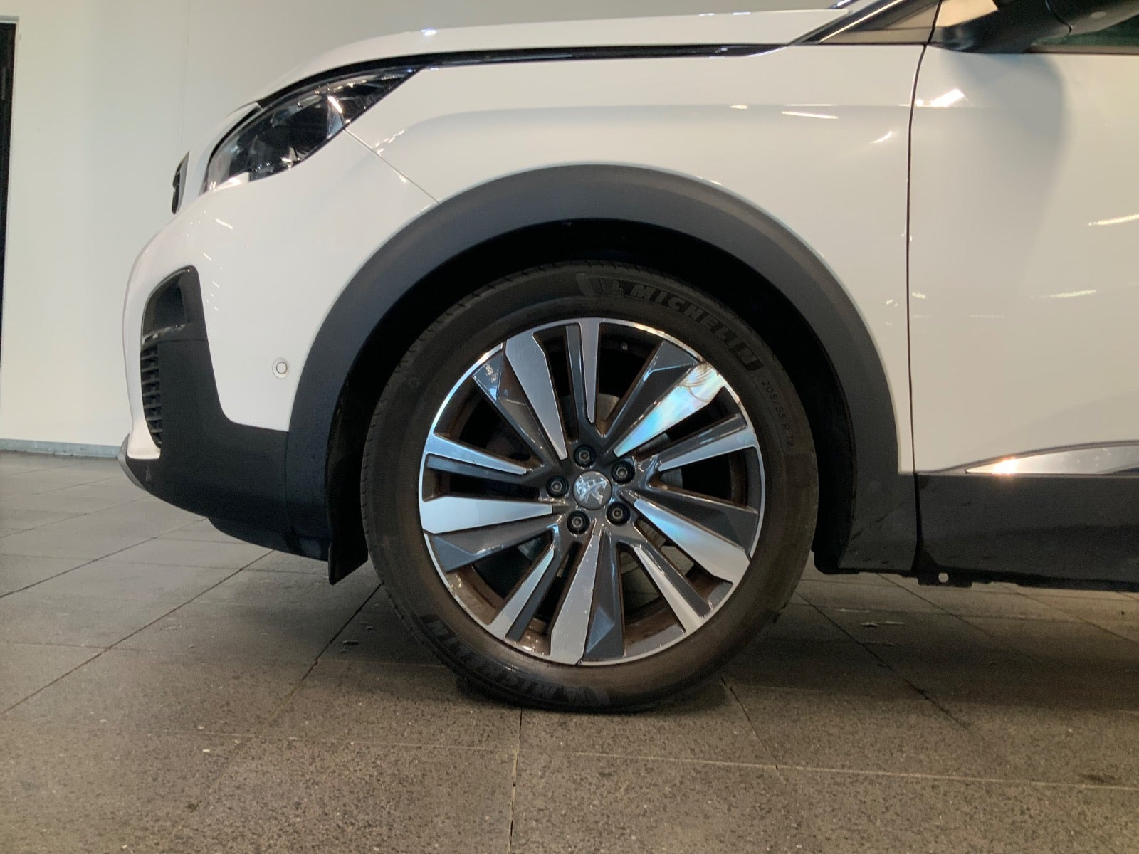 Hvid Peugeot 3008 fra 2018