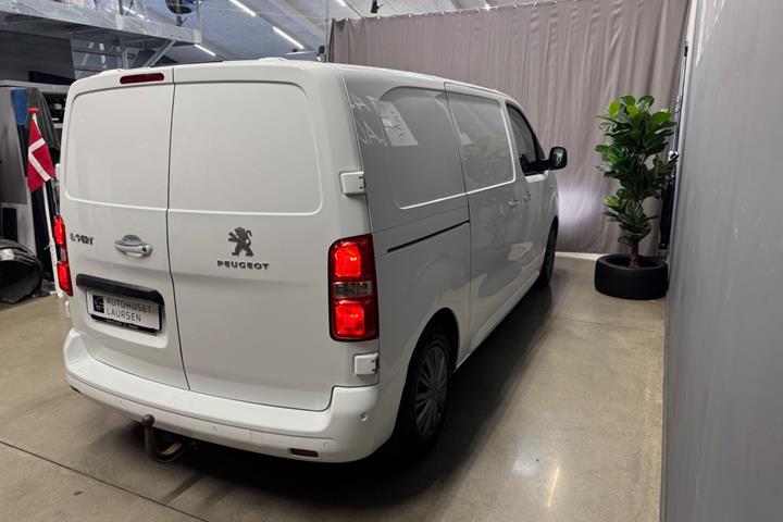Hvid Peugeot Expert fra 2018