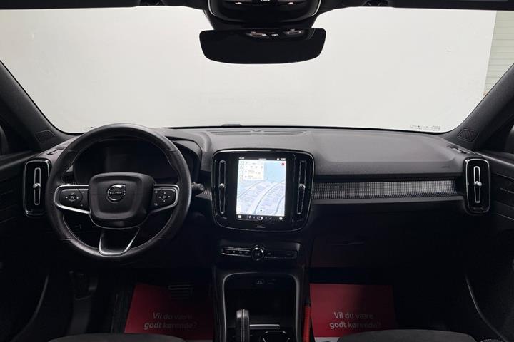 Sort Volvo XC40 fra 2022