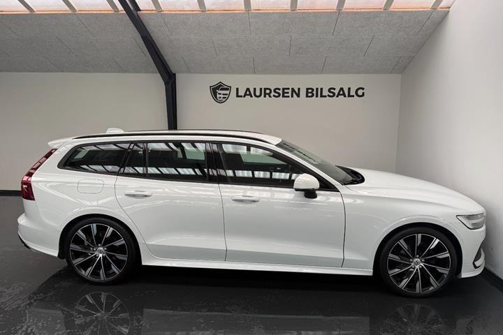 Hvid Volvo V60 fra 2019