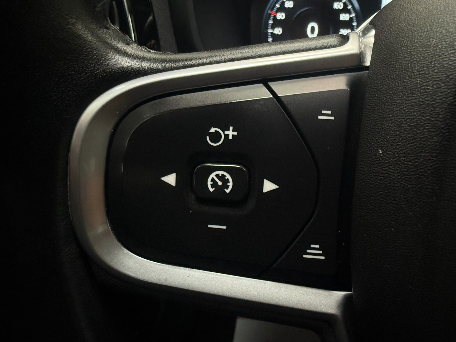 Hvid Volvo V60 fra 2019