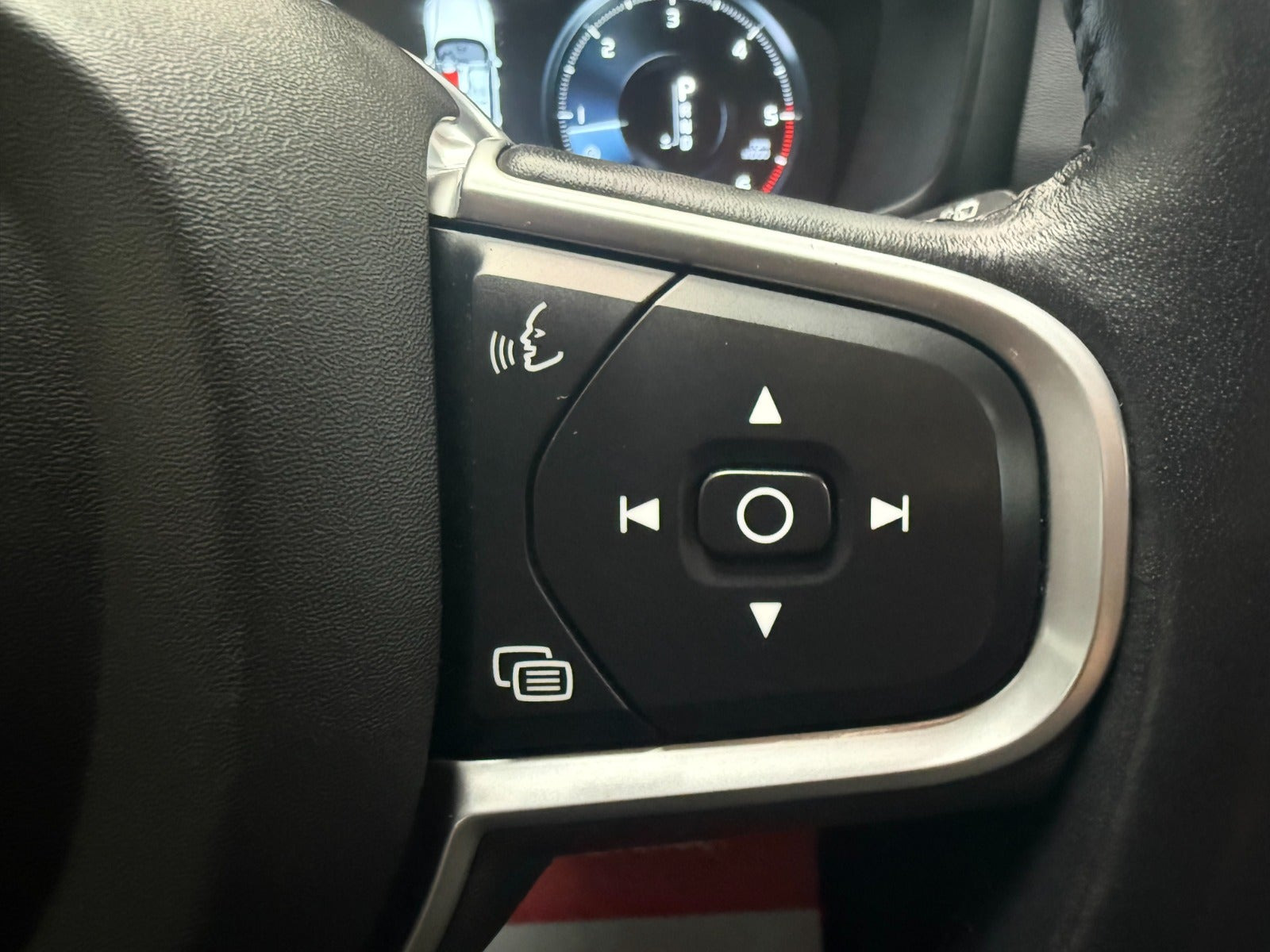 Hvid Volvo V60 fra 2019