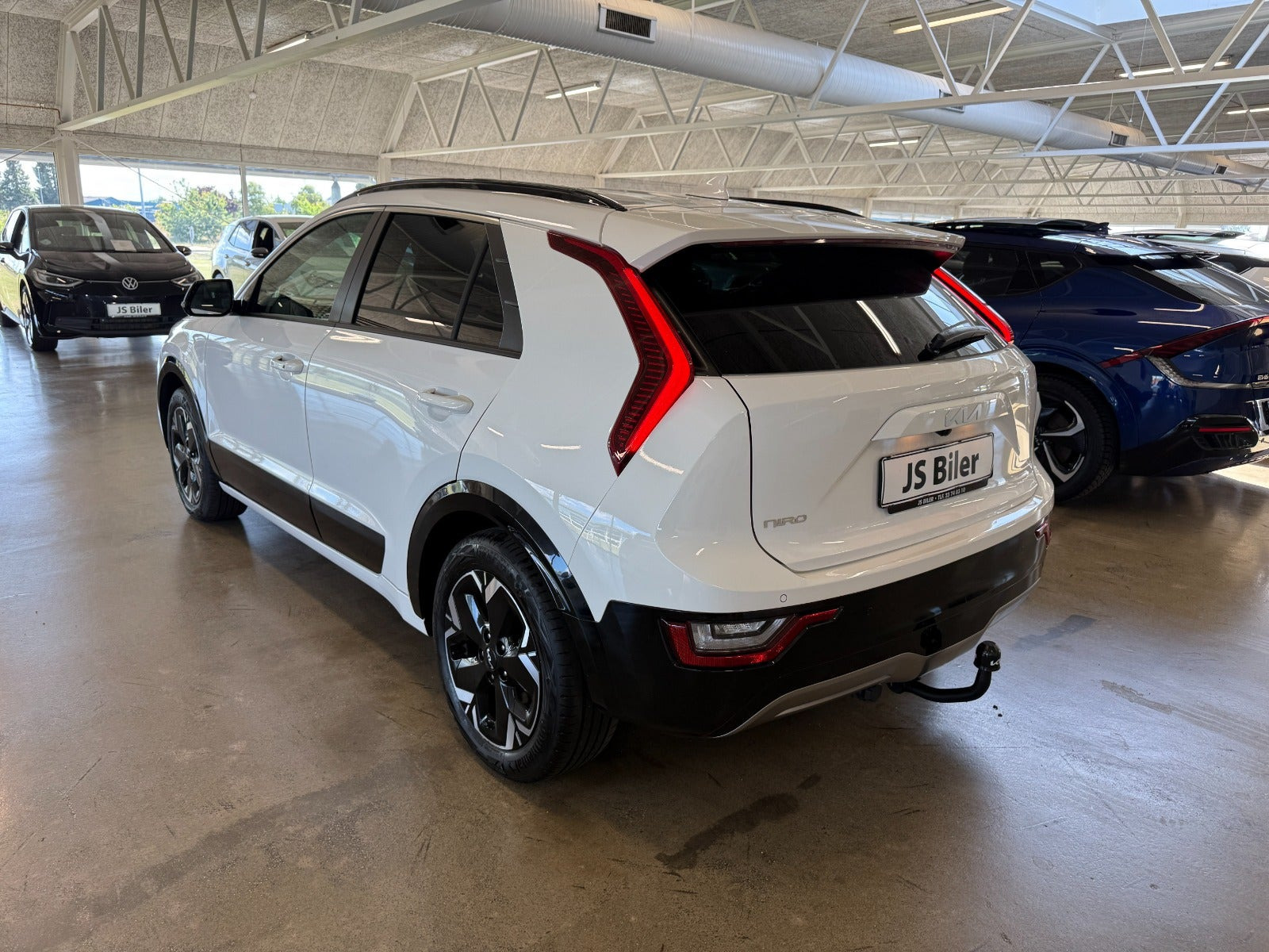 Hvid Kia Niro fra 2023