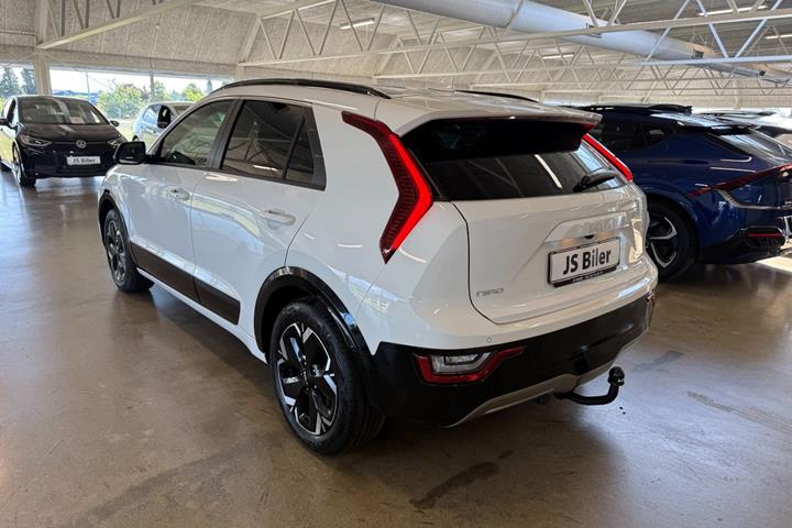 Hvid Kia Niro fra 2023
