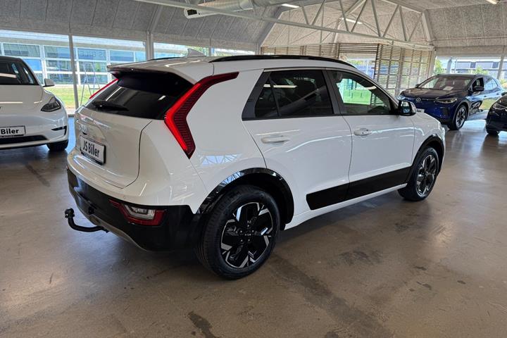 Hvid Kia Niro fra 2023