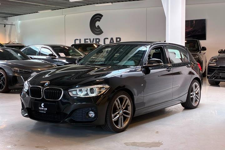 Sort BMW 120i fra 2019