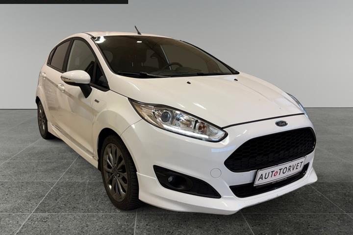 Hvid Ford Fiesta fra 2016