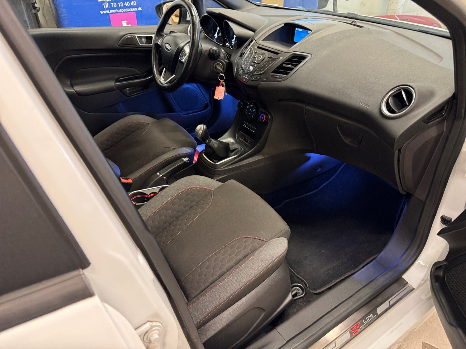 Hvid Ford Fiesta fra 2016