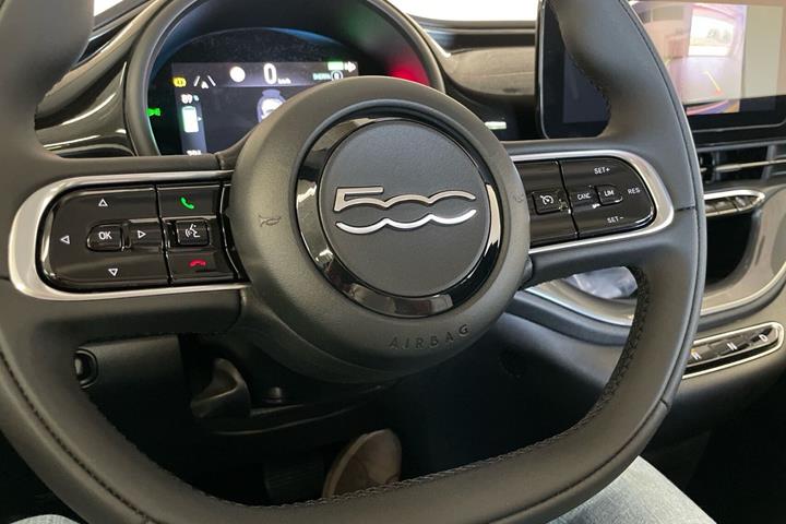 Sort Fiat 500e fra 2022
