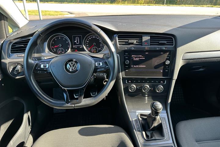 Sort VW Golf VII fra 2018