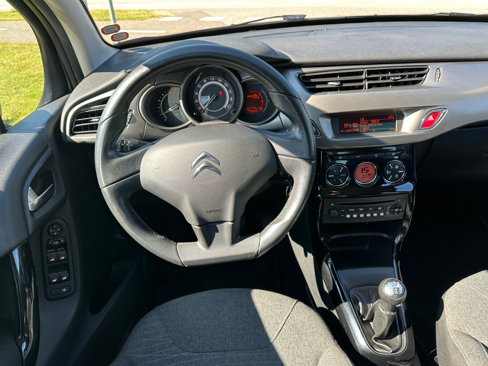 Grå Citroën C3 fra 2016