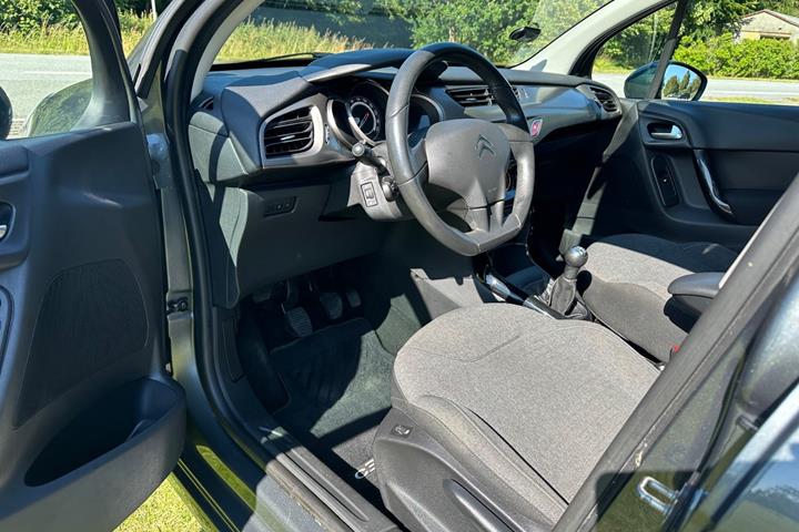Grå Citroën C3 fra 2016