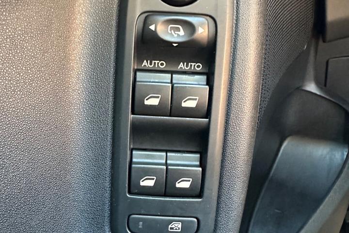 Grå Citroën C3 fra 2016