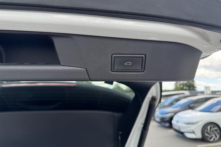 Rød VW ID.4 fra 2021