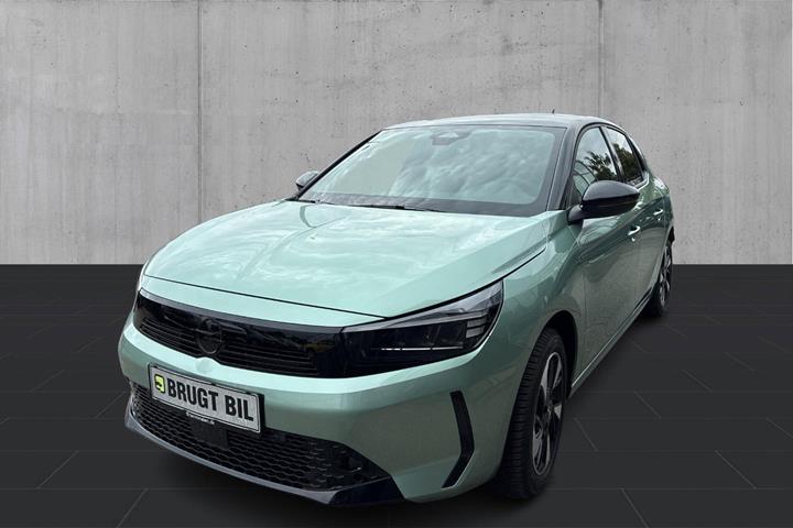 Grøn Opel Corsa-e fra 2026 set udefra