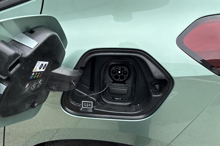 Grøn Opel Corsa-e fra 2026