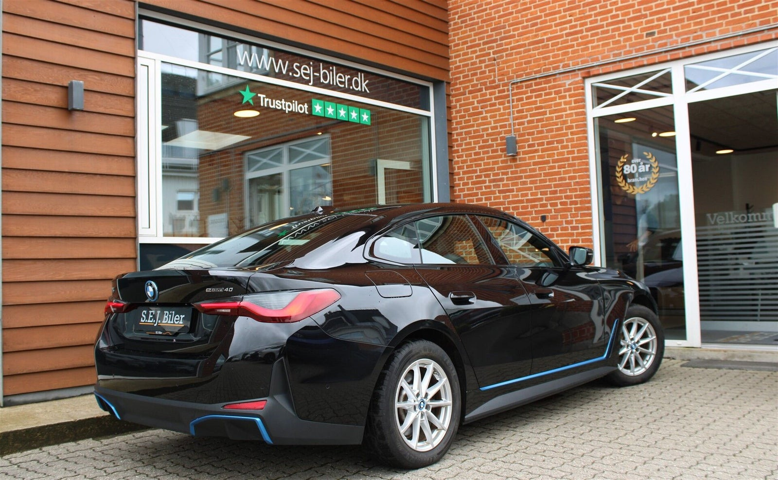 Sort BMW i4 fra 2024