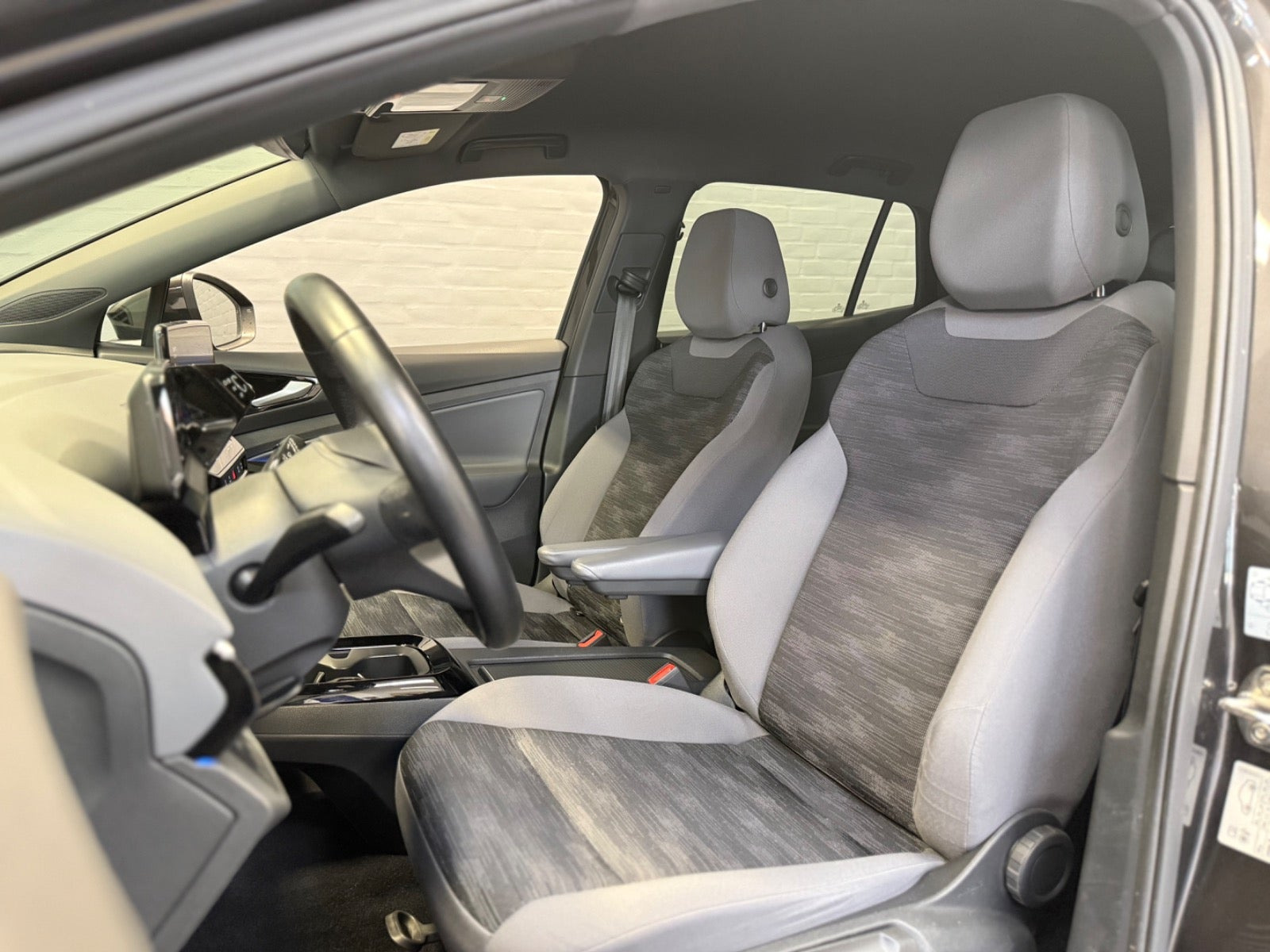 Grå VW ID.4 fra 2022