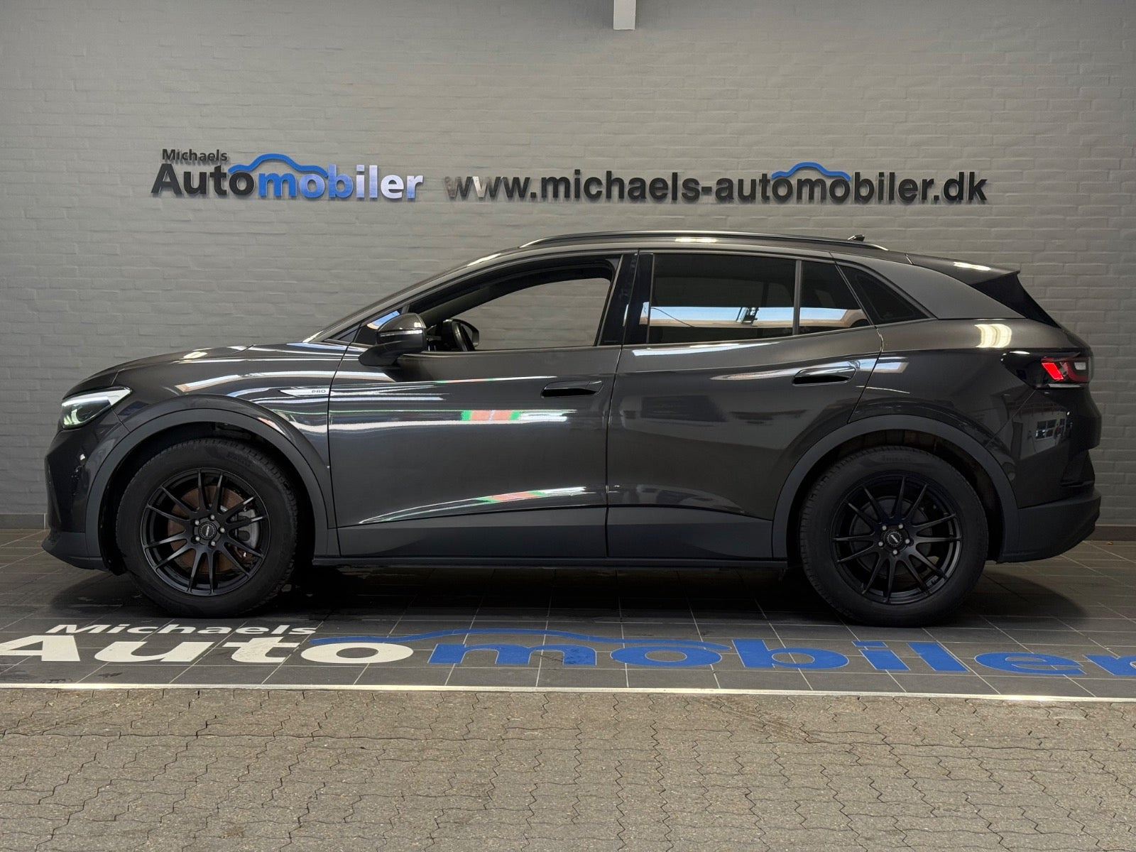 Grå VW ID.4 fra 2022