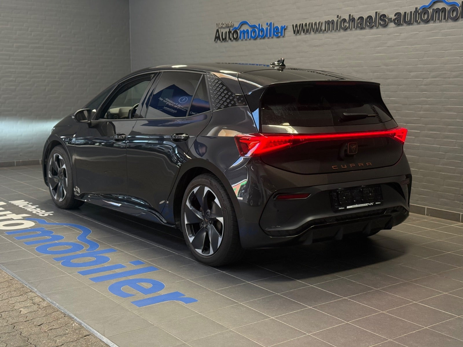 Sort Cupra Born fra 2024