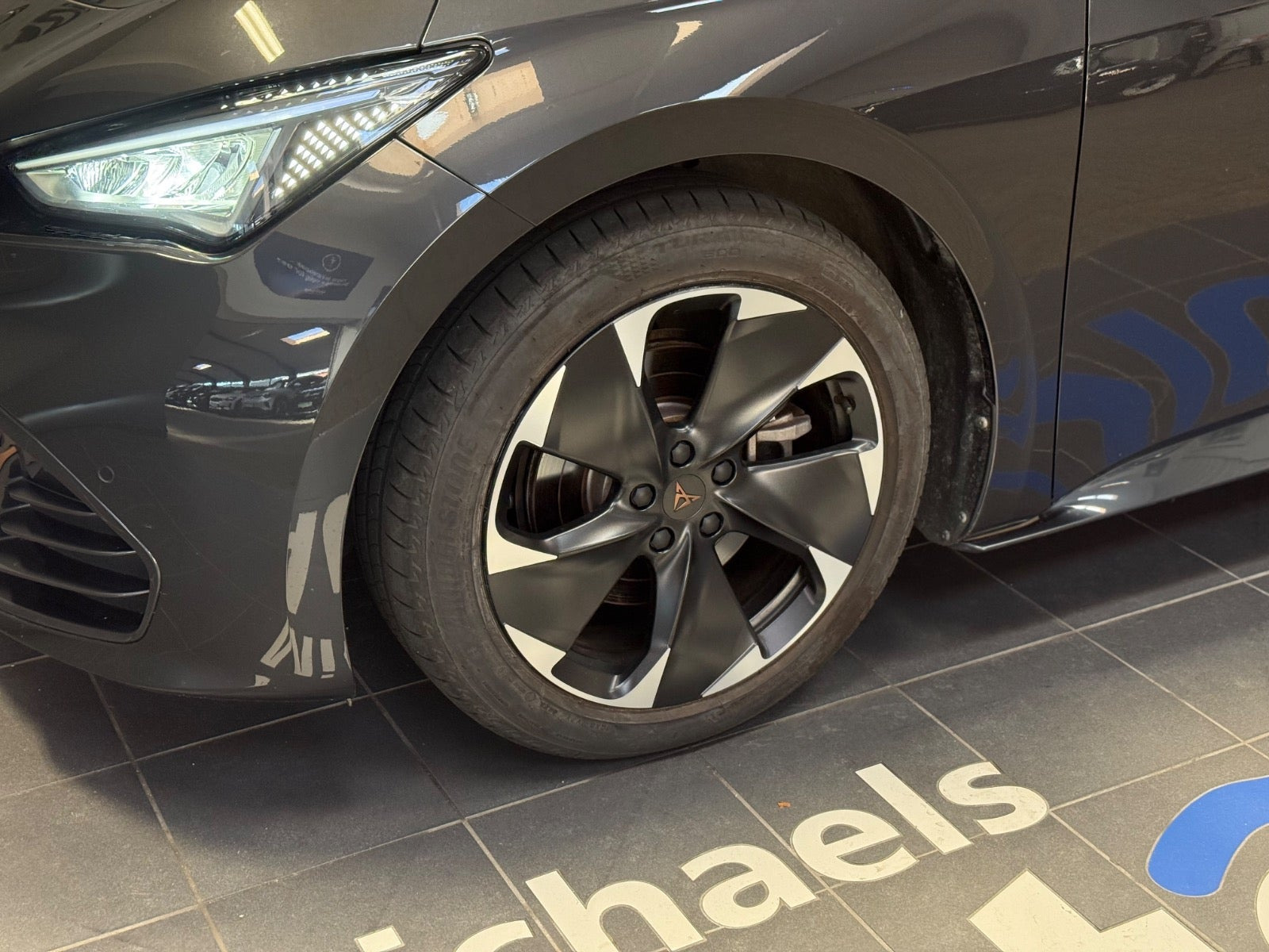 Sort Cupra Born fra 2024