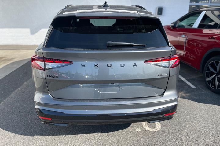 Grå Skoda Enyaq fra 2027