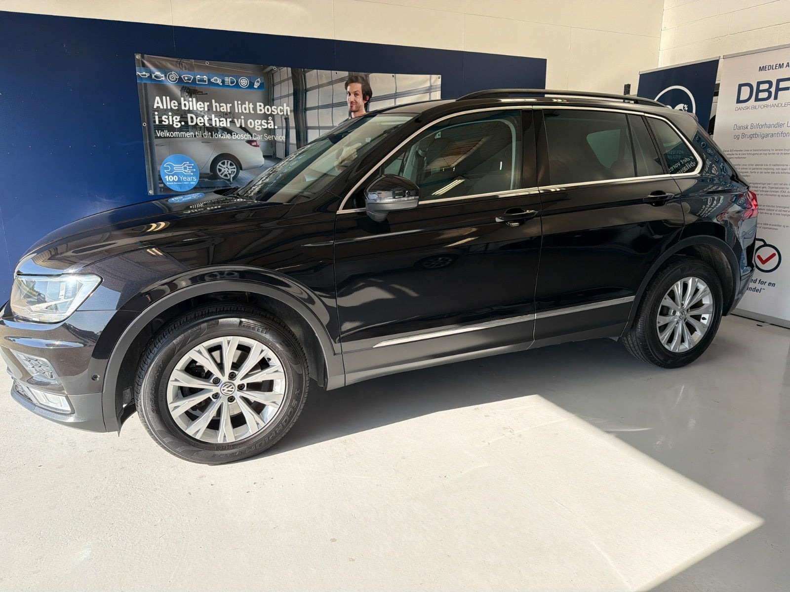 Sort VW Tiguan fra 2017