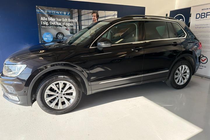 Sort VW Tiguan fra 2017