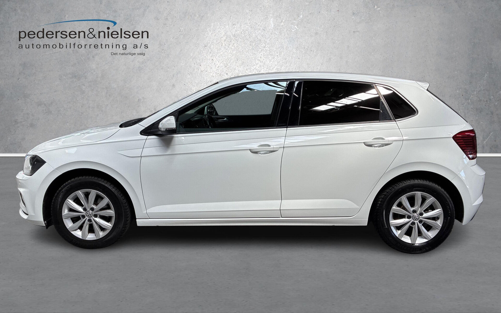 Hvid VW Polo fra 2020