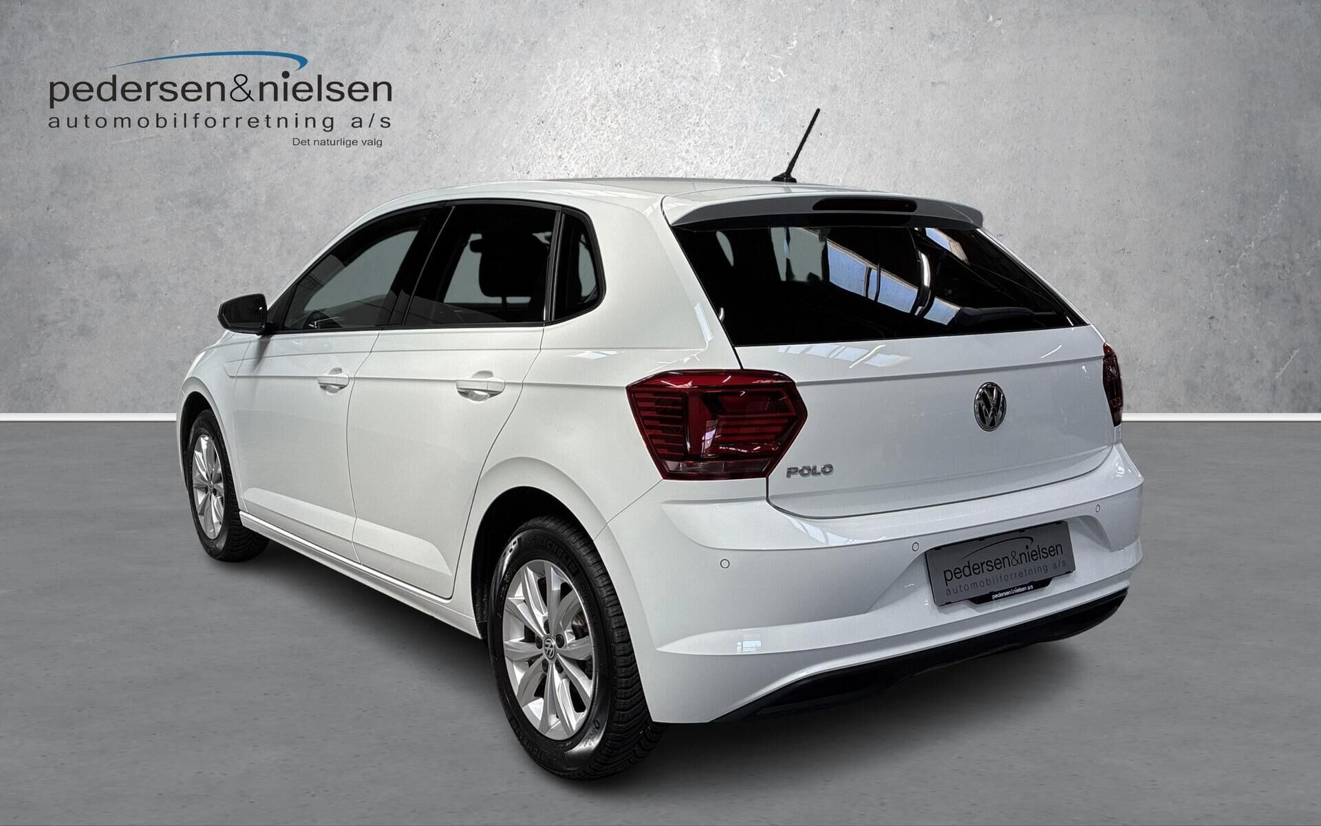 Hvid VW Polo fra 2020