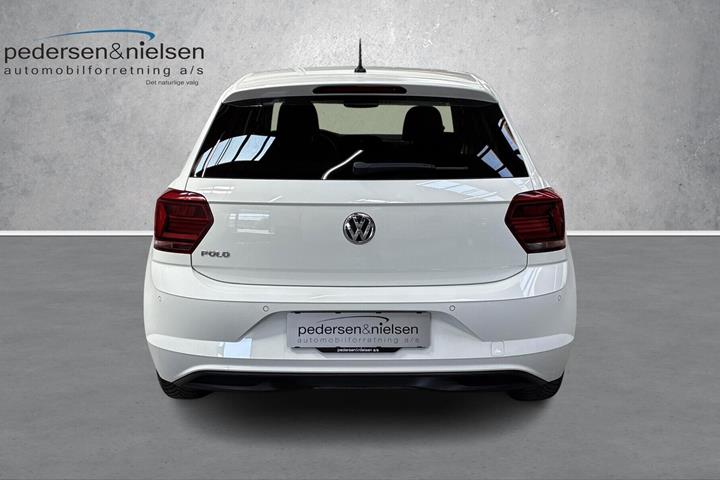 Hvid VW Polo fra 2020
