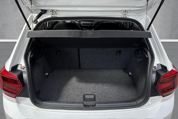 Hvid VW Polo fra 2020
