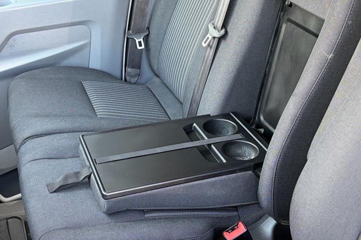 Hvid Ford Transit fra 2017