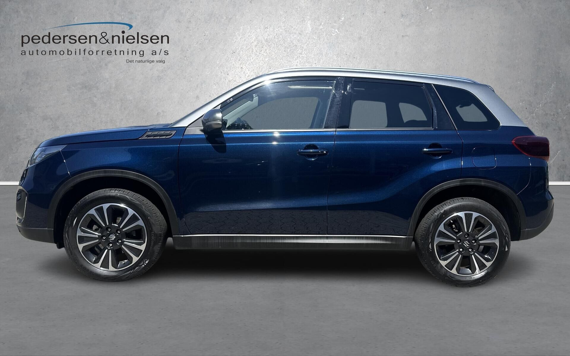 Blå Suzuki Vitara fra 2024