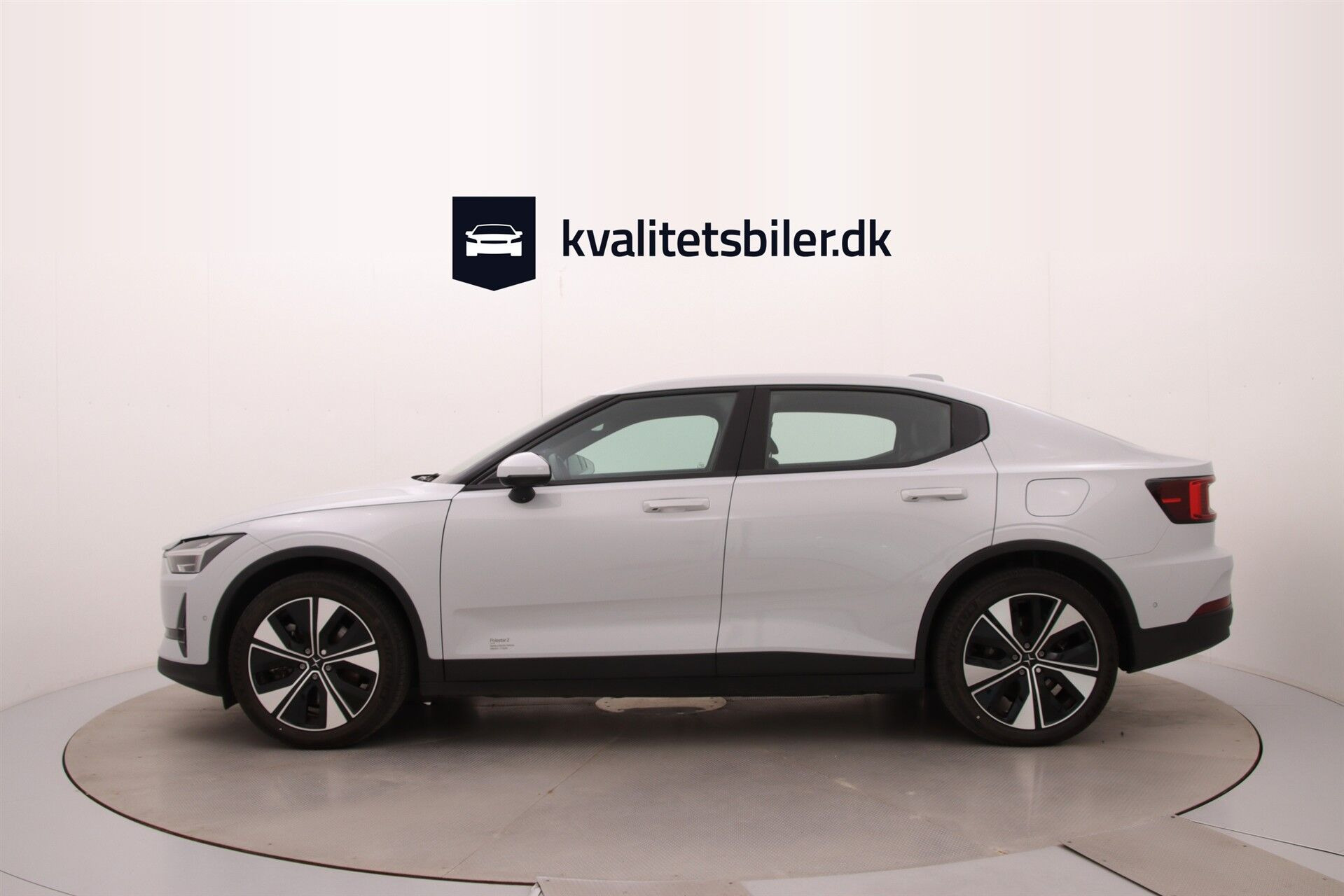 Sølv Polestar 2 fra 2023