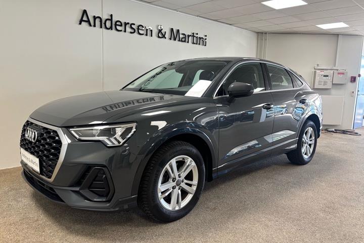 Grå Audi Q3 fra 2020