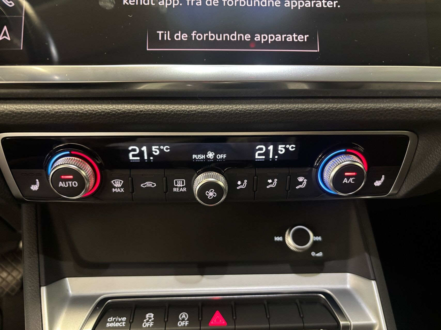 Grå Audi Q3 fra 2020