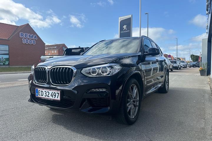 Sort BMW X3 fra 2020