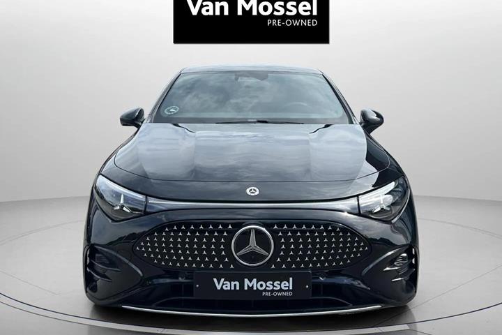 Sort Mercedes CLA350 fra 2025