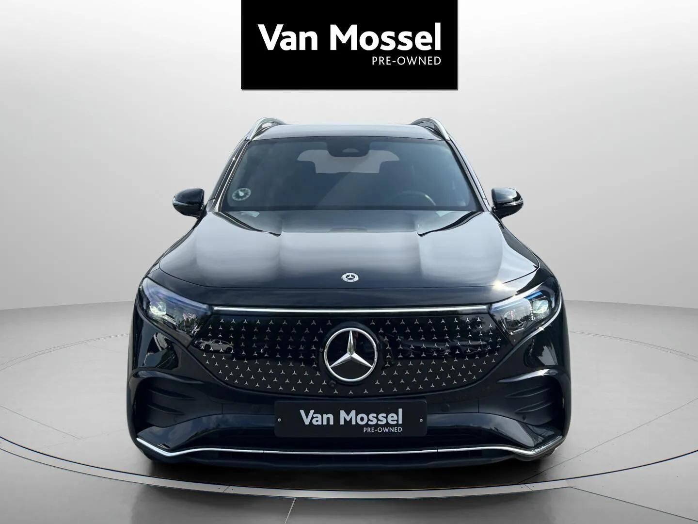 Sort Mercedes EQB 250+ fra 2025