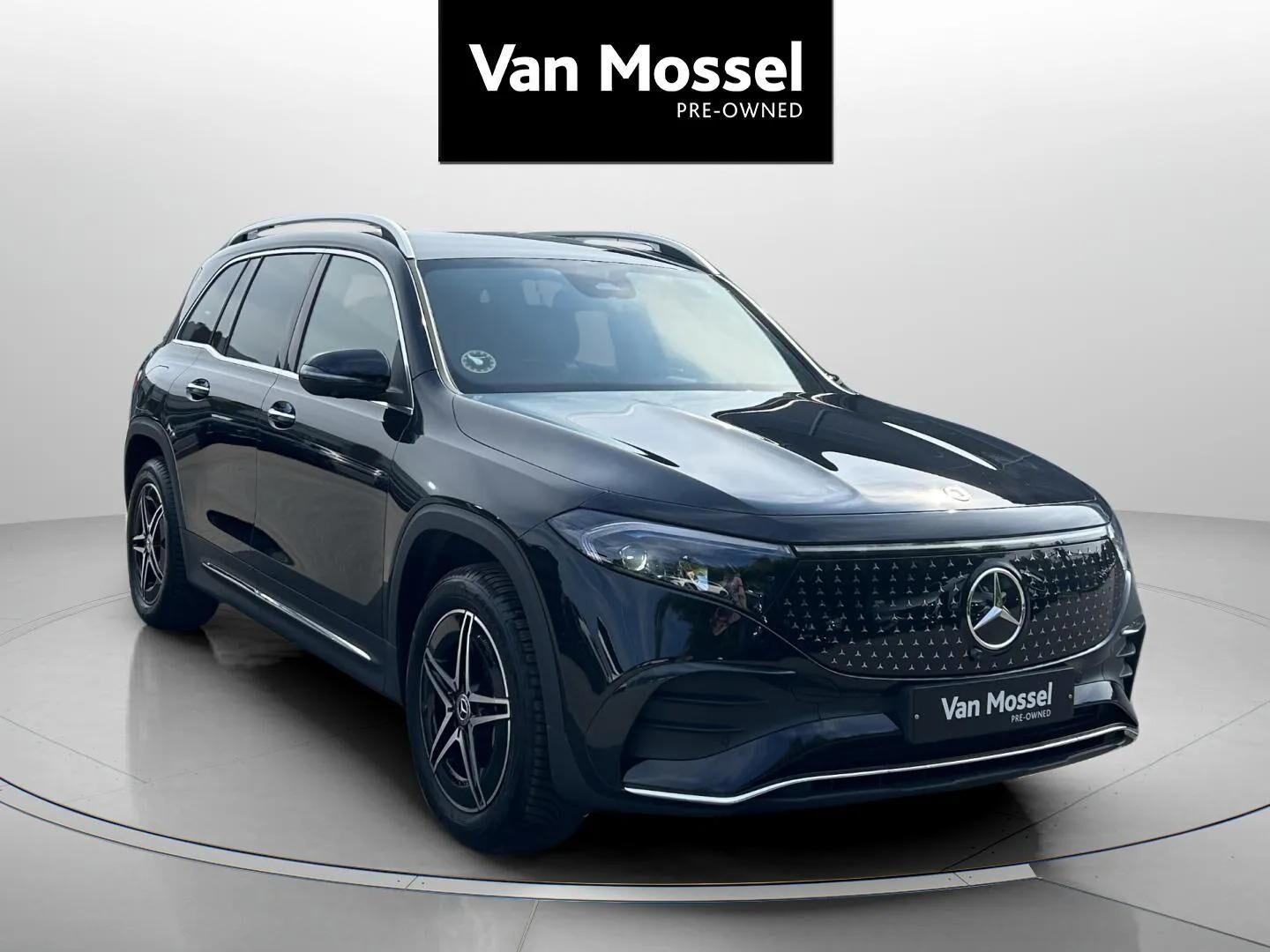Sort Mercedes EQB 250+ fra 2025