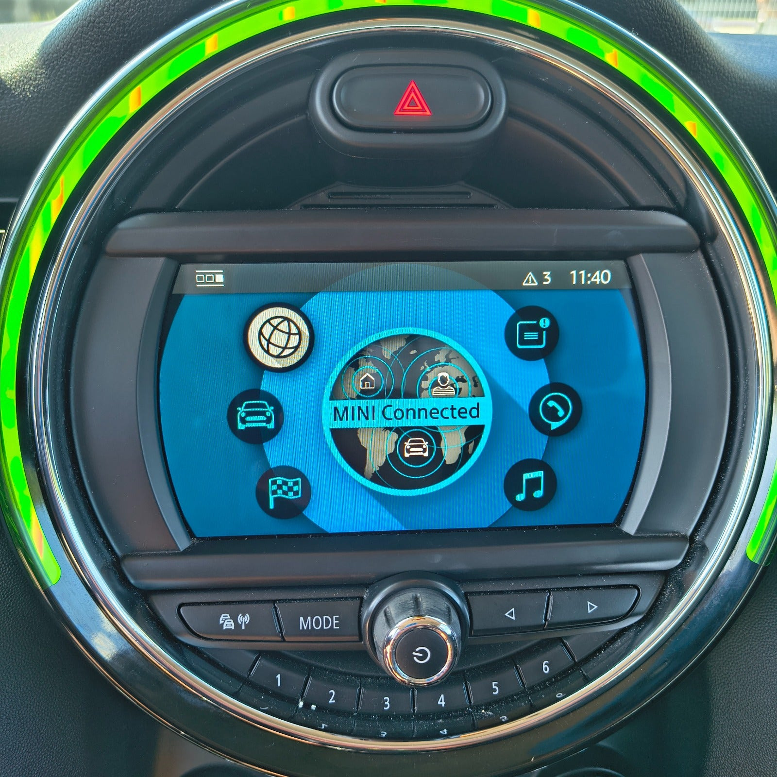 Grå Mini Cooper fra 2018