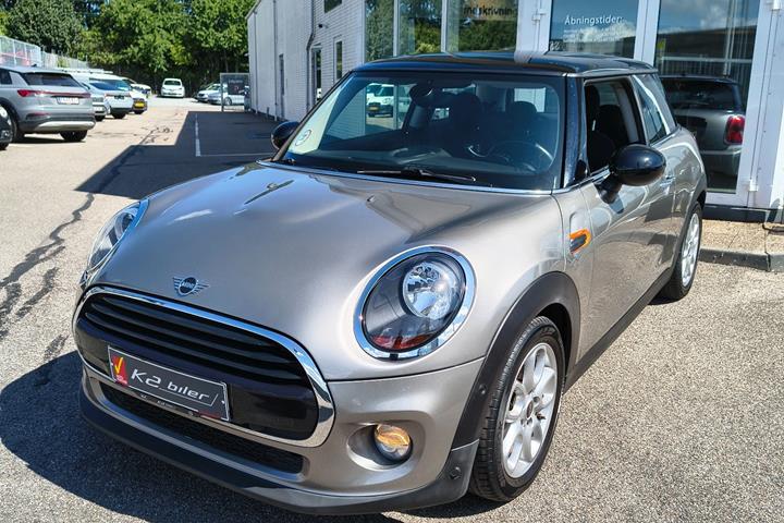 Grå Mini Cooper fra 2018